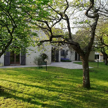 Karmel Chateau *